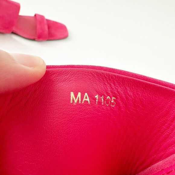 LOUIS VUITTON Pink Bayfront Slide Sandals 39 US 8.5 Gold Logo Suede Flat Mules - Picture 9 of 12
